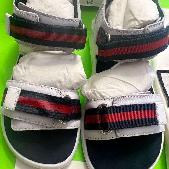NWT GUCCI Kids Sandals with Iconic Web detail Size 25 Unisex comes w Box dustbag - Picture 2 of 7